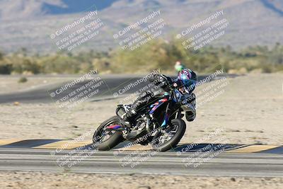 media/Dec-07-2025-CVMA (Sun) [[3e7d2de5dc]]/Race 18-Formula Twins-Formula 40 UL/